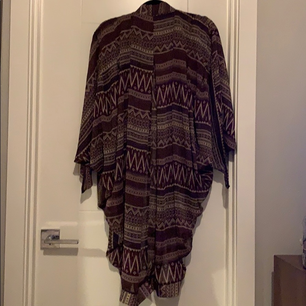 Patterned kimono - Picture 2 of 2